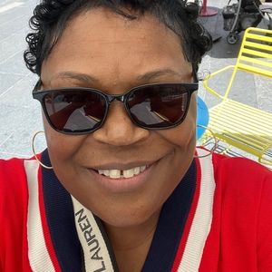 Meet your Posher, Anita